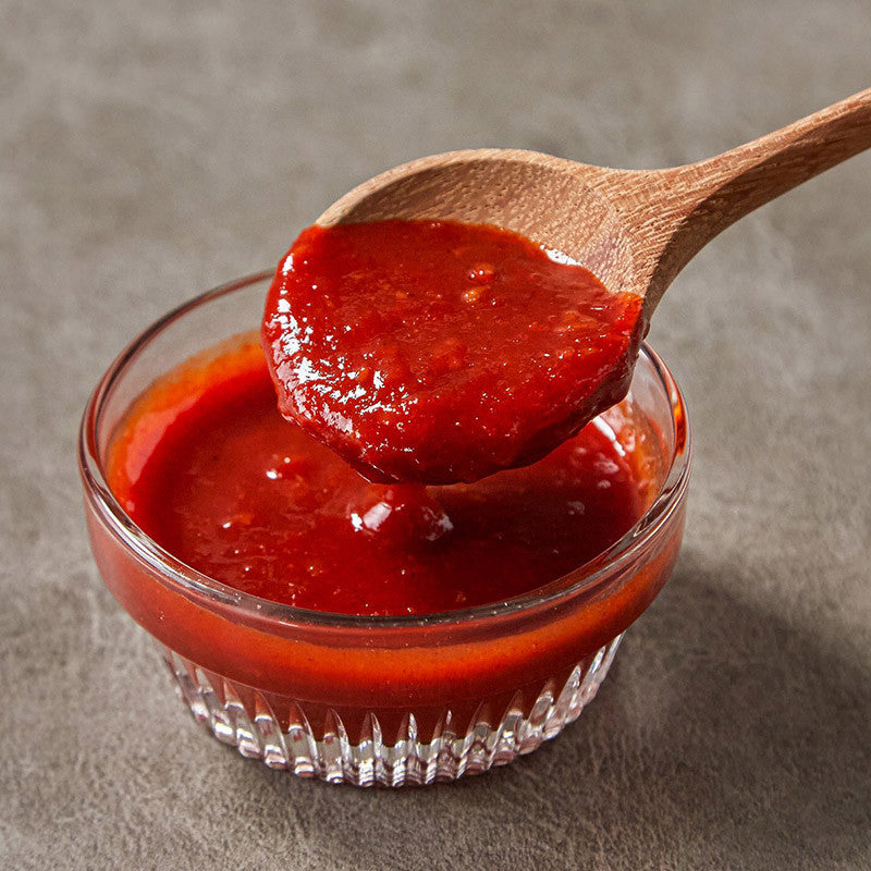 BEKSUL Korean Gochujang cooking sauce for chicken in 290g bottle – spicy and sweet flavor_1