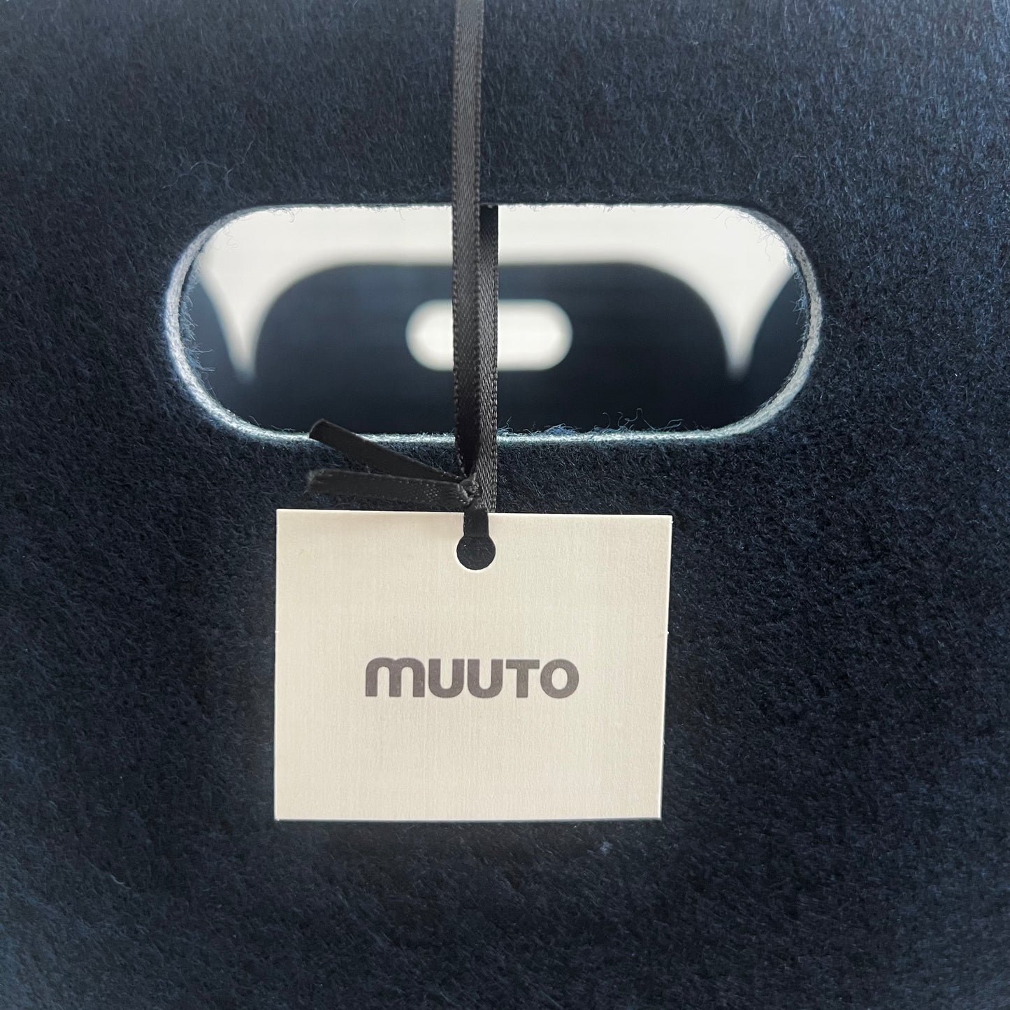 MUUTO Korb Restore / Restore Basket - 23x35x48cm Midnight Blue